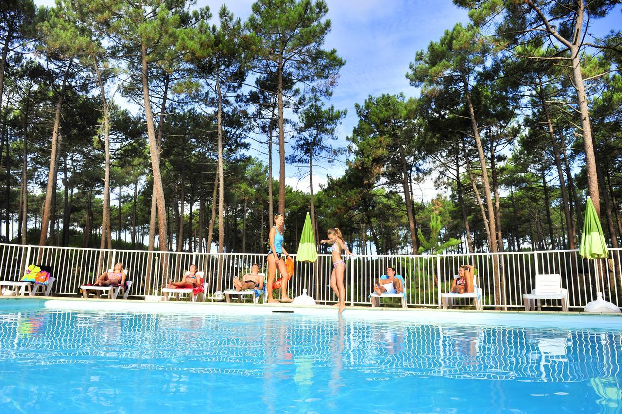Vtf Les Bruyeres Hotell Maubuisson Eksteriør bilde
